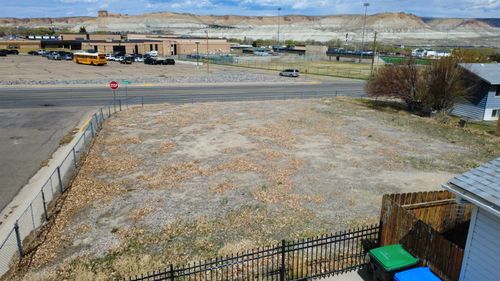 1010 Mountain View Dr, Green River, WY, 82935-5432 | Card Image