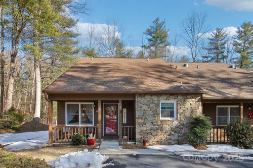 6 S Calico Ln, Etowah, NC, 28729-8779 | Card Image