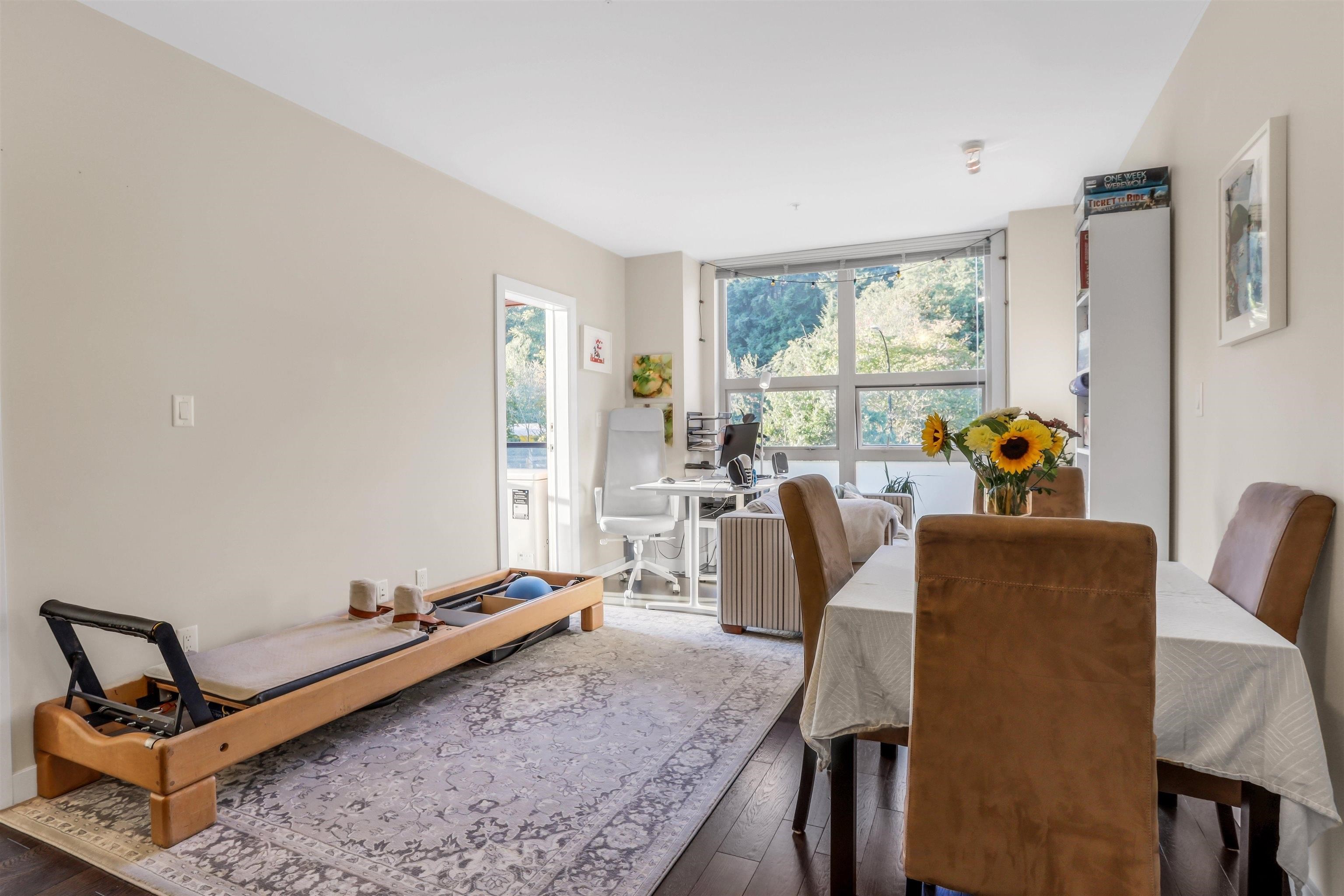 Residential in North Vancouver 4