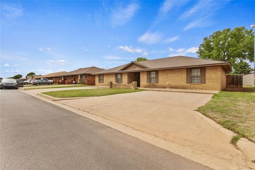 2113 Lynn Lane, Weatherford, OK, 73096 | Card Image