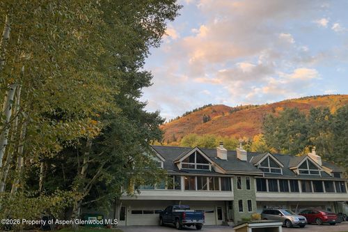 2-409 Park Cir, Aspen, CO, 81611-2481 | Card Image
