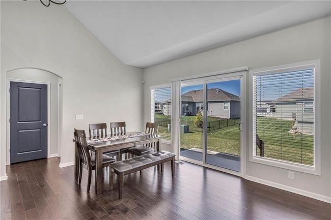 18804 Redbud Ln, House other with 3 bedrooms, 3 bathrooms and null parking in Spring Hill KS | Image 9