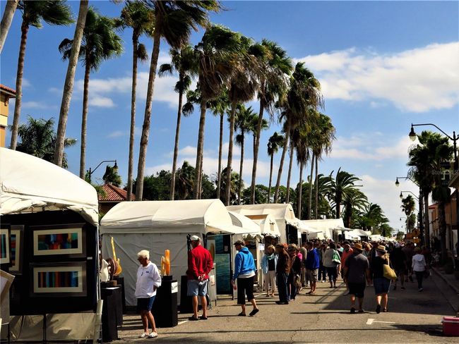 Downtown Venice art fair | Image 37