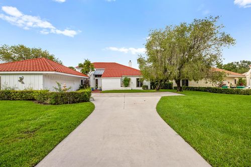 3000 Conifer Dr, Fort Pierce, FL, 34951-2935 | Card Image