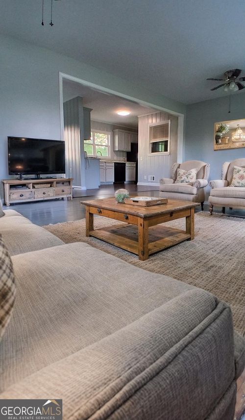 144 Clifford St, Loganville, GA, 30052-3293 | Card Image
