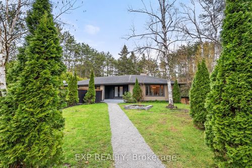 37 Manniku Rd, Uxbridge, ON, L9P1R2 | Card Image