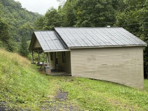 1454 Clifton Fork Rd, Raven, VA, 24639 | Card Image