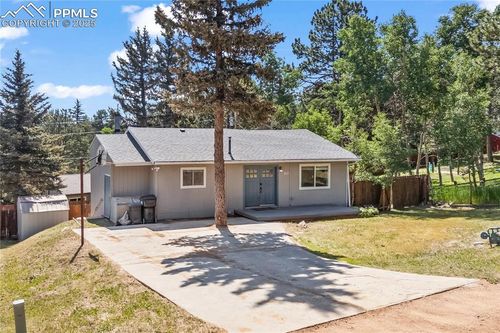 50 Holiday Dr, Woodland Park, CO, 80863-8706 | Card Image