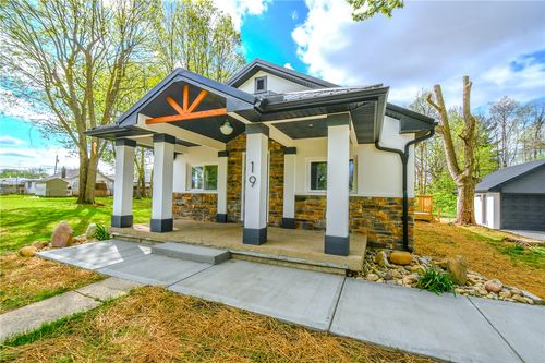 19 University Rd, Medway, OH, 45341-1259 | Card Image