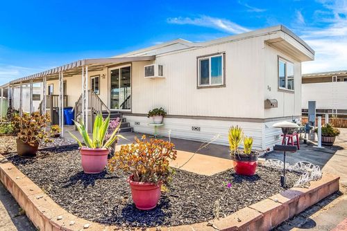 spc-38-1515 Capalina Rd, San Marcos, CA, 92069-1249 | Card Image