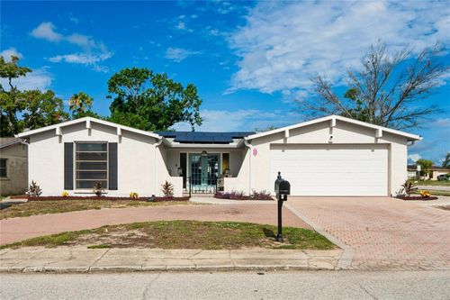 9205 Gray Fox Ln, PORT RICHEY, FL, 34668-5182 | Card Image