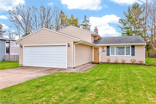 3802 Bramblewood Drive, Brunswick, OH, 44212 | Card Image