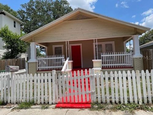 221 W Emily St, TAMPA, FL, 33603-5722 | Card Image