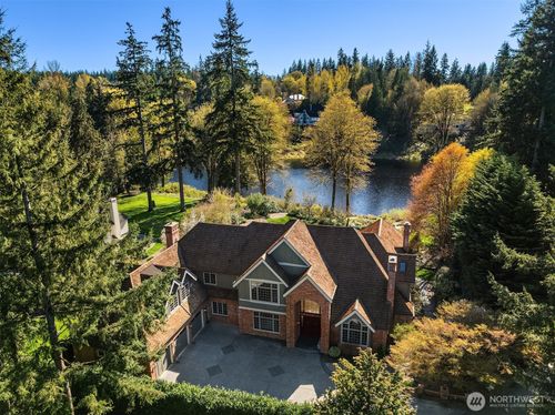 22119 Ne 140th Way, Woodinville, WA, 98077-7338 | Card Image