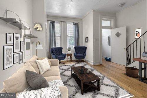 3912 Pine St, PHILADELPHIA, PA, 19104-4102 | Card Image