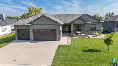 1809 W Gray Gables Cir, Sioux Falls, SD, 57108-8625 | Card Image