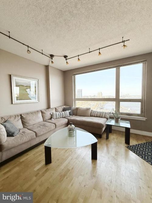 1505-717 S Columbus Blvd, PHILADELPHIA, PA, 19147 | Card Image