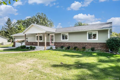 457 Inverness St, Howell, MI, 48843-1149 | Card Image