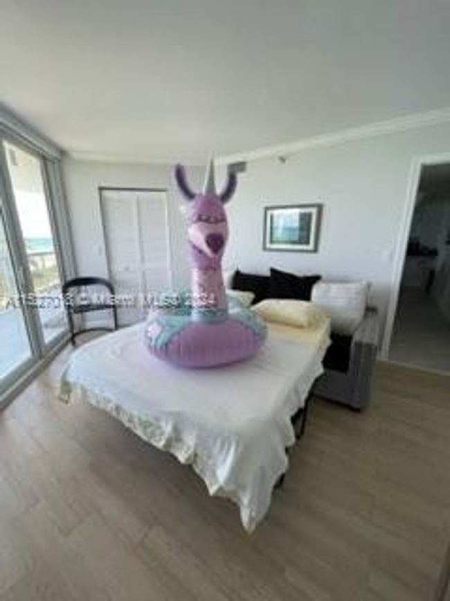 APT-509 - 6767 Collins Ave, Condo with 2 bedrooms, 2 bathrooms and null parking in Miami Beach FL | Image 6