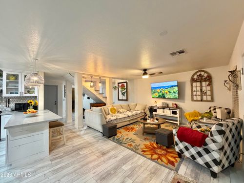 748 S Esmeralda, Mesa, AZ, 85208-7166 | Card Image