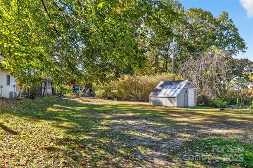 2-411 Hiawassee Ave, Black Mountain, NC, 28711-2828 | Card Image