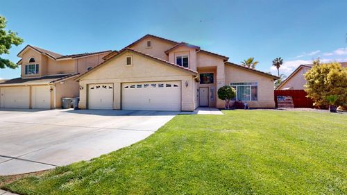 1708 Via Milano, Gustine, CA, 95322-9682 | Card Image