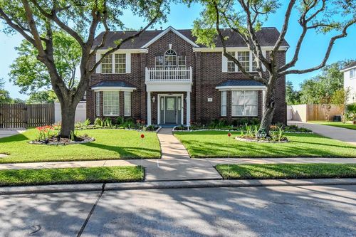 106 Plum Cir, Lake Jackson, TX, 77566-4808 | Card Image
