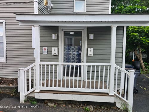 b-114 N 9th St, Stroudsburg, PA, 18360-1783 | Card Image