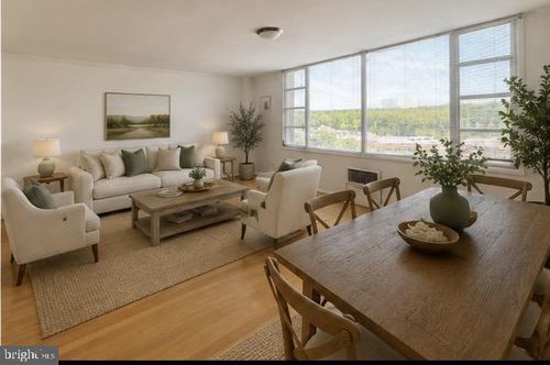 1112-4600 Duke St, ALEXANDRIA, VA, 22304-2526 | Card Image