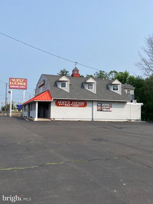 2453 County Line Rd, LINE LEXINGTON, PA, 18932 | Card Image