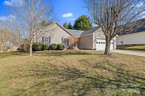 28 Sand Pebble Ct, Fletcher, NC, 28732-9394 | Card Image