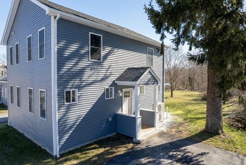 21 Liberty Ct, Rockland, MA, 02370-1609 | Card Image