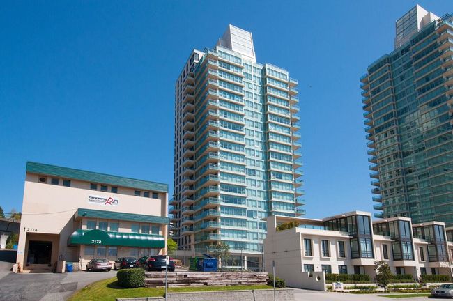 1004 - 2200 Douglas Road, Condo with 2 bedrooms, 2 bathrooms and 2 parking in Burnaby BC | Image 1