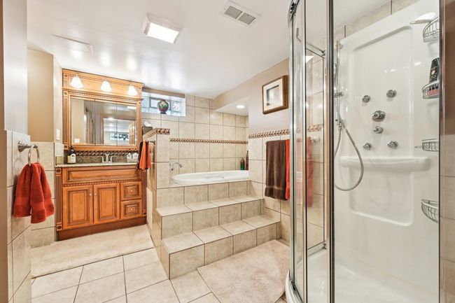 8252 N Caldwell Ave, House other with 4 bedrooms, 3 bathrooms and 2 parking in Niles IL | Image 34