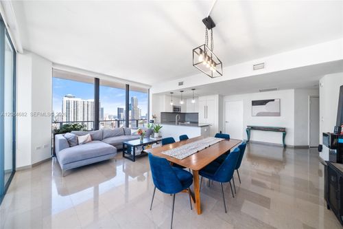 2312-88 Sw 7th St, Miami, FL, 33130-3691 | Card Image