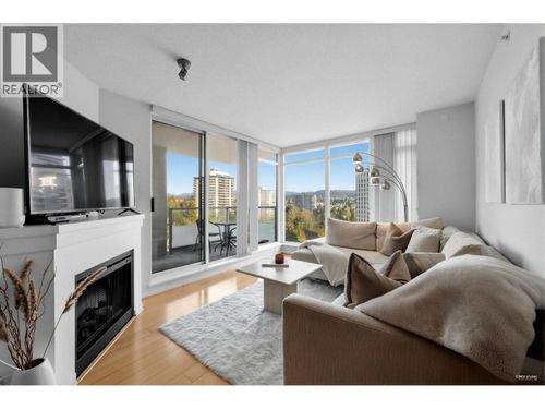 2005-2133 Douglas Rd, Burnaby, BC, V5C0E9 | Card Image