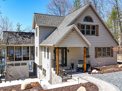 7031 N Bluebird Rd, Lake Tomahawk, WI, 54539-9469 | Card Image