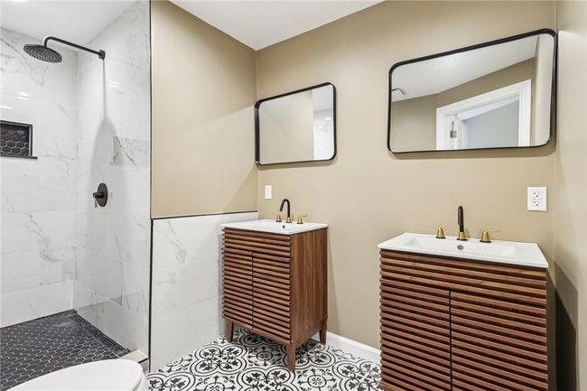 515 Peebles St, House other with 4 bedrooms, 4 bathrooms and null parking in Pittsburgh PA | Image 36