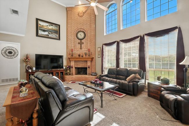 135 Woodstream Ct, House other with 4 bedrooms, 3 bathrooms and null parking in Cresson TX | Image 12