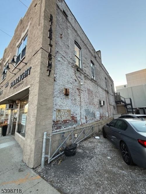 606 Bloomfield Ave, Bloomfield, NJ, 07003-2510 | Card Image