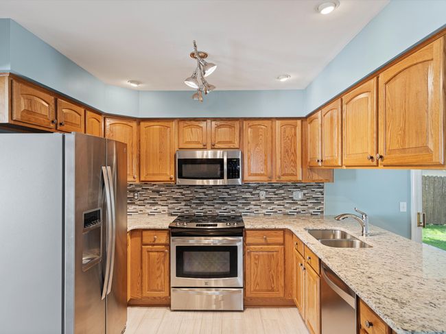 41615 Westmeath Cir, House other with 3 bedrooms, 2 bathrooms and null parking in Clinton Twp MI | Image 9