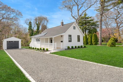 88 Cliff Ave, Sayville, NY, 11782-2308 | Card Image