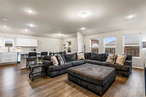 1730 Greenbank Dr, Centerton, AR, 72719-6093 | Card Image