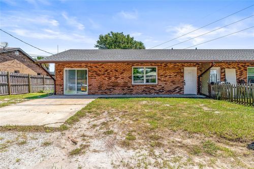 1527 Juniper Dr, Edgewater, FL, 32132-2627 | Card Image