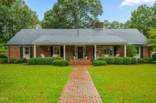 1110 Chestnut Dr, Smithfield, NC, 27577-3710 | Card Image
