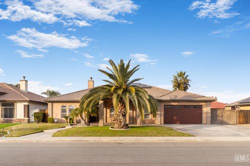 4104 Ironrock Ave, Bakersfield, CA, 93313-5772 | Card Image