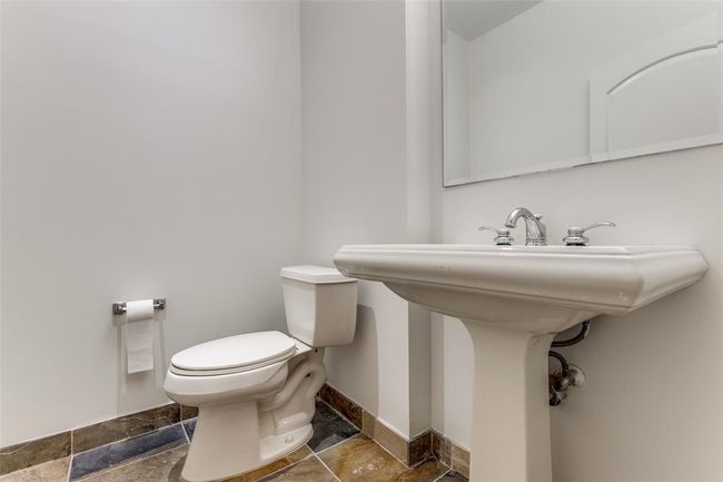 Half Bathroom | Image 17