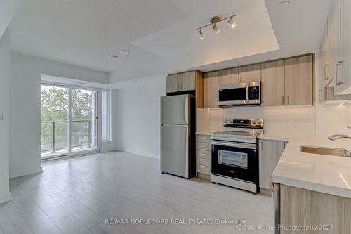 508-556 Marlee Ave, North York, ON, M6B0B1 | Card Image