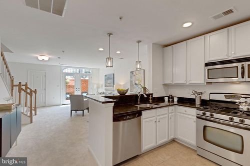 apt-6-2665 Prosperity Ave, FAIRFAX, VA, 22031-4918 | Card Image