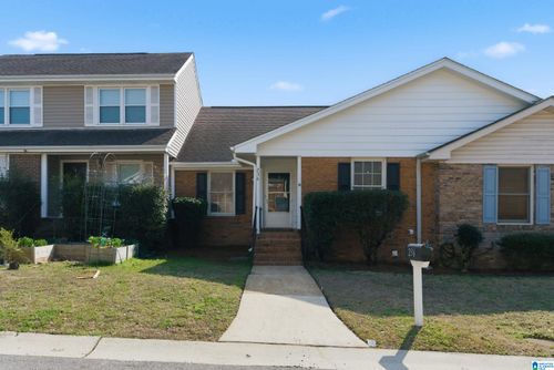 236 Woodberry Ln, VESTAVIA HILLS, AL, 35216-2549 | Card Image